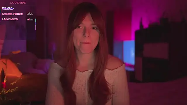 Snapshot of CherryRed_Girl chatting on 04/09/26, 08:58 CherryRed Girl online show from 04/09/26, 08:58