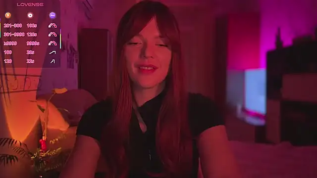 Snapshot of CherryRed_Girl chatting on 04/12/26, 09:31 CherryRed Girl online show from 04/12/26, 09:31