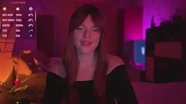 Snapshot of CherryRed_Girl chatting on 04/14/26, 08:59 CherryRed Girl online show from 04/14/26, 08:59