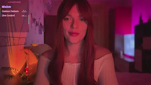 Snapshot of CherryRed_Girl chatting on 04/16/26, 09:15 CherryRed Girl online show from 04/16/26, 09:15