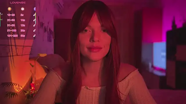 Snapshot of CherryRed_Girl chatting on 04/16/26, 09:39 CherryRed Girl online show from 04/16/26, 09:39