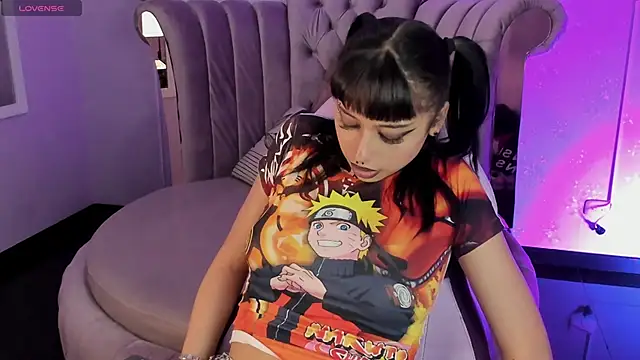 Snapshot of Seren_Bleck chatting on 03/18/25, 02:15 Seren Bleck online show from 03/18/25, 02:15