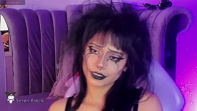 Snapshot of Seren_Bleck chatting on 03/22/25, 06:22 Seren Bleck online show from 03/22/25, 06:22