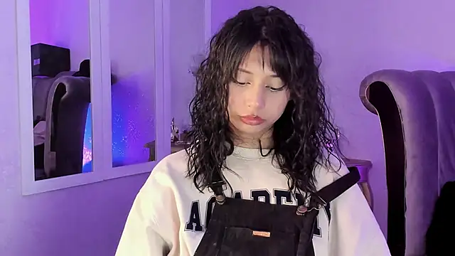 Snapshot of Seren_Bleck chatting on 09/23/25, 02:58 Seren Bleck online show from 09/23/25, 02:58