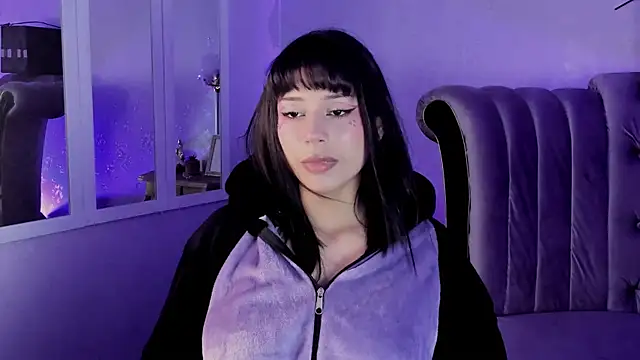 Snapshot of Seren_Bleck chatting on 10/01/25, 02:39 Seren Bleck online show from 10/01/25, 02:39