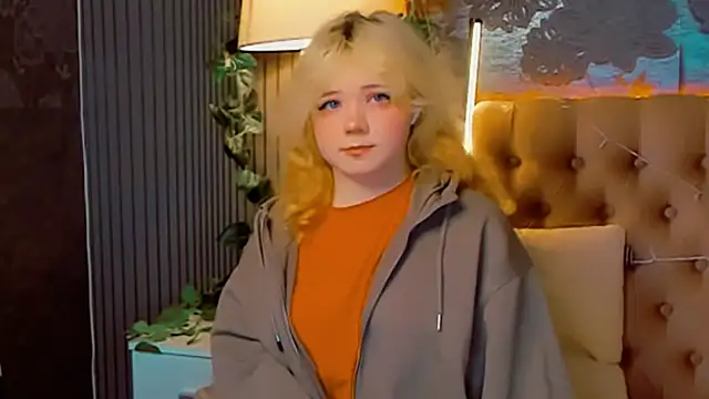 Snapshot of EmilyAngells chatting on 02/19/26, 06:31 EmilyAngells online show from 02/19/26, 06:31