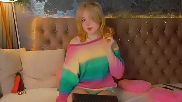 Snapshot of EmilyAngells chatting on 03/02/26, 07:15 EmilyAngells online show from 03/02/26, 07:15