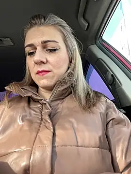 Lusi Luxary online show from 03/14/25, 07:37