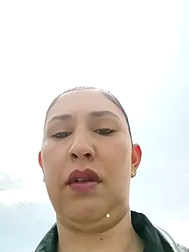 Megan-01- online show from 03/04/25, 04:09