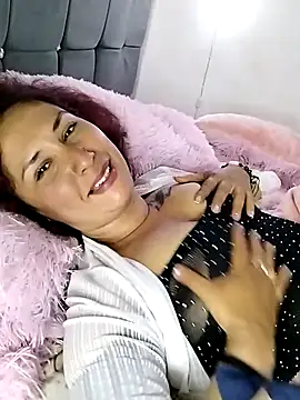 Megan-01- online show from 03/13/25, 04:27