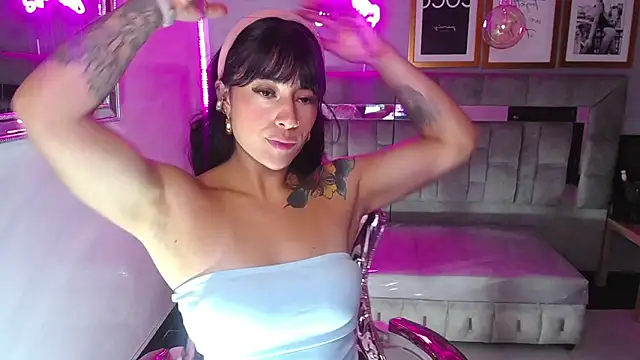 Isabella Collen v online show from 03/22/25, 12:46