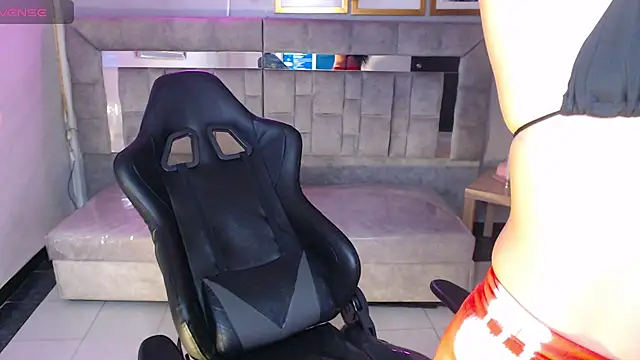 Isabella Collen v online show from 11/10/25, 01:10