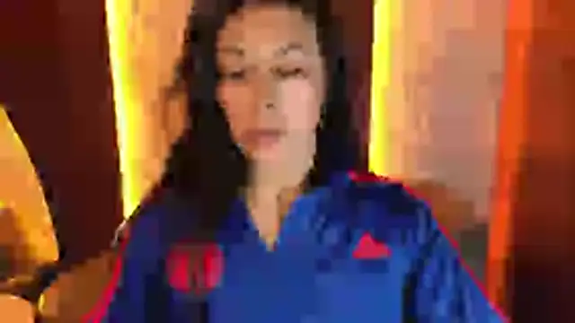 Isabella Collen v online show from 07/07/26, 01:04