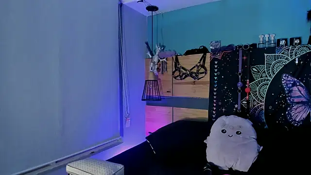 Snapshot of ChloeAllennn chatting on 05/18/26, 11:21 ChloeAllennn online show from 05/18/26, 11:21