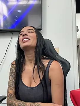 Snapshot of Antonella_Smiith_ chatting on 04/10/26, 01:49 Antonella Smiith online show from 04/10/26, 01:49