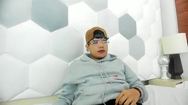 Axel Forte online show from 01/16/26, 01:15