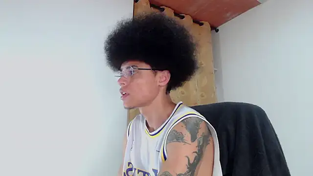 Snapshot of Smith_Gael chatting on 05/11/26, 11:35 Smith Gael online show from 05/11/26, 11:35