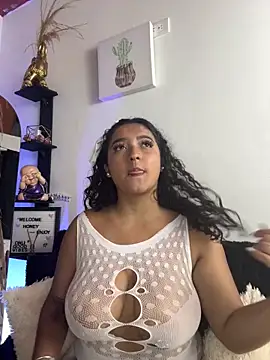 MarianaZapataa online show from 03/12/25, 01:58