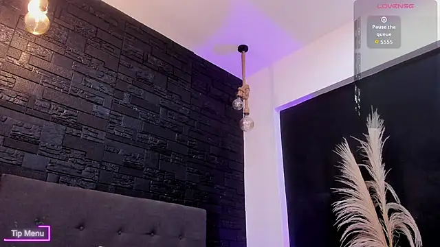 Maite Smith  online show from 11/20/25, 04:34