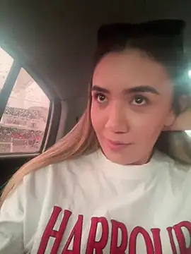 natashaleightt online show from 03/02/25, 07:23