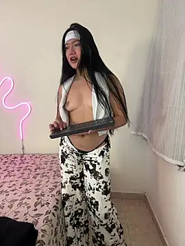 Snapshot of sloppy_cat chatting on 03/19/26, 10:25 sloppy cat online show from 03/19/26, 10:25