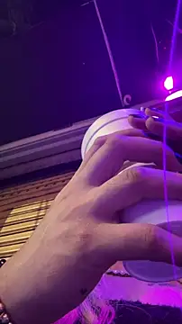 ScarletThompsonx online show from 04/12/26, 03:11