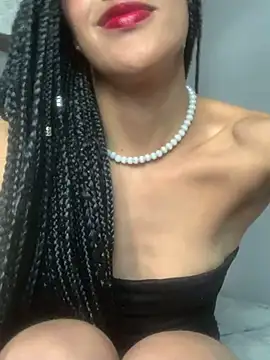 Snapshot of MichelleDiaz_Pink chatting on 02/28/25, 10:39 MichelleDiaz Pink online show from 02/28/25, 10:39