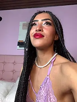 Snapshot of MichelleDiaz_Pink chatting on 03/02/25, 02:30 MichelleDiaz Pink online show from 03/02/25, 02:30