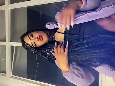 Snapshot of MichelleDiaz_Pink chatting on 03/11/25, 07:48 MichelleDiaz Pink online show from 03/11/25, 07:48