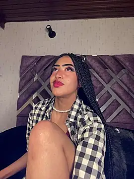 Snapshot of MichelleDiaz_Pink chatting on 03/15/25, 07:09 MichelleDiaz Pink online show from 03/15/25, 07:09