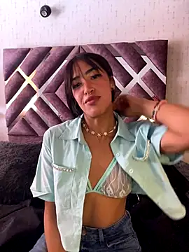 Snapshot of MichelleDiaz_Pink chatting on 09/09/25, 03:33 MichelleDiaz Pink online show from 09/09/25, 03:33