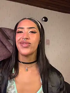 Snapshot of MichelleDiaz_Pink chatting on 10/10/25, 09:36 MichelleDiaz Pink online show from 10/10/25, 09:36