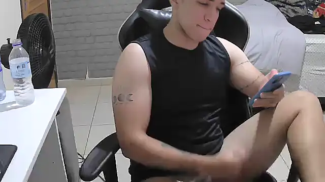 Snapshot of brancooodonto chatting on 11/07/25, 12:10 brancooodonto online show from 11/07/25, 12:10