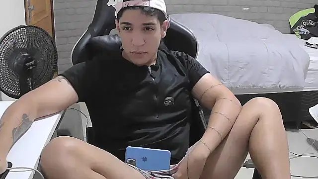 Snapshot of brancooodonto chatting on 11/20/25, 11:59 brancooodonto online show from 11/20/25, 11:59