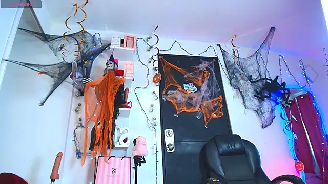 Snapshot of samantha_pagniini chatting on 10/15/25, 08:20 samantha pagniini online show from 10/15/25, 08:20