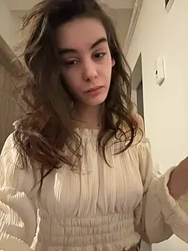 Snapshot of Mazzekyn chatting on 02/24/25, 11:19 Mazzekyn online show from 02/24/25, 11:19