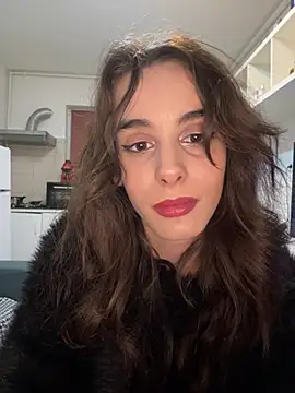 Snapshot of Mazzekyn chatting on 03/05/25, 06:01 Mazzekyn online show from 03/05/25, 06:01