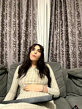 Snapshot of Mazzekyn chatting on 09/26/25, 06:12 Mazzekyn online show from 09/26/25, 06:12