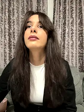 Snapshot of Mazzekyn chatting on 09/28/25, 04:23 Mazzekyn online show from 09/28/25, 04:23