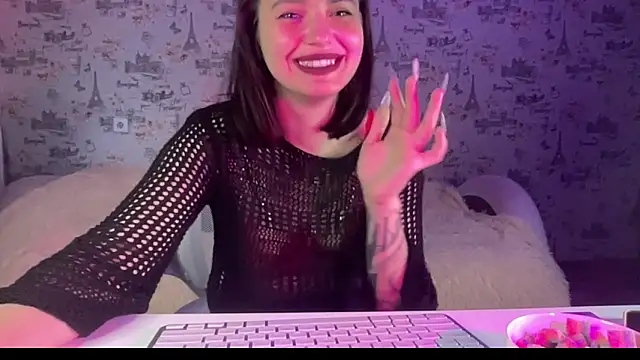 Snapshot of Just_Scarlet_ chatting on 09/22/25, 11:23 Just Scarlet online show from 09/22/25, 11:23