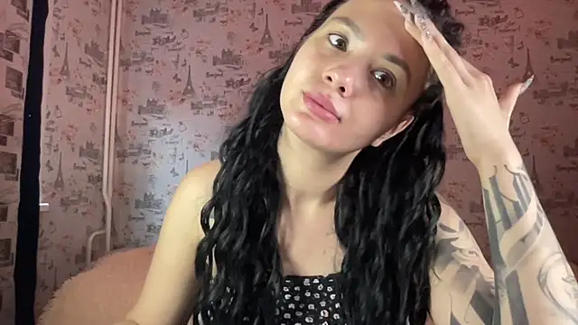 Snapshot of Just_Scarlet_ chatting on 09/26/25, 06:06 Just Scarlet online show from 09/26/25, 06:06