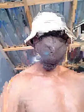 Snapshot of TheBlackT chatting on 05/15/26, 10:00 TheBlackT online show from 05/15/26, 10:00