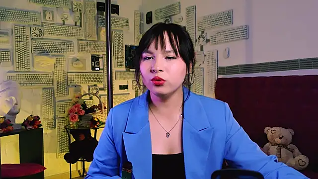 HanaWise online show from 03/22/25, 01:52