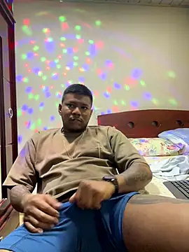 Saipuer31 online show from 12/17/25, 03:34