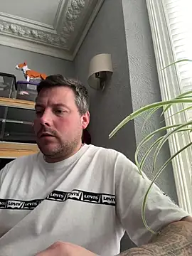 Snapshot of rickalishas8819 chatting on 02/22/25, 04:30 rickalishas8819 online show from 02/22/25, 04:30