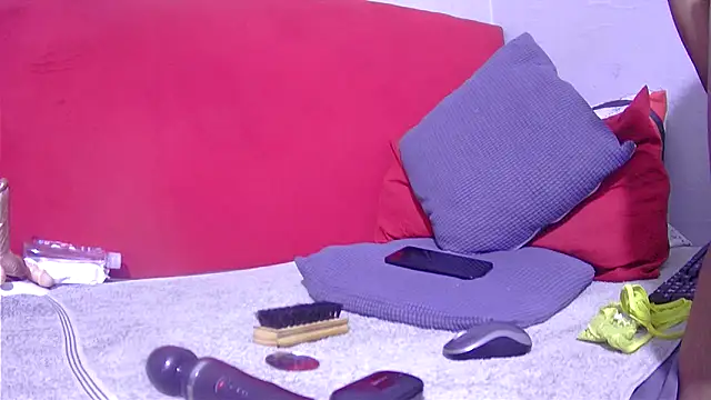 Snapshot of tasha97x chatting on 10/27/25, 05:00 tasha97x online show from 10/27/25, 05:00