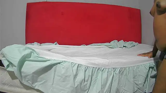 tasha97x online show from 02/09/26, 04:16