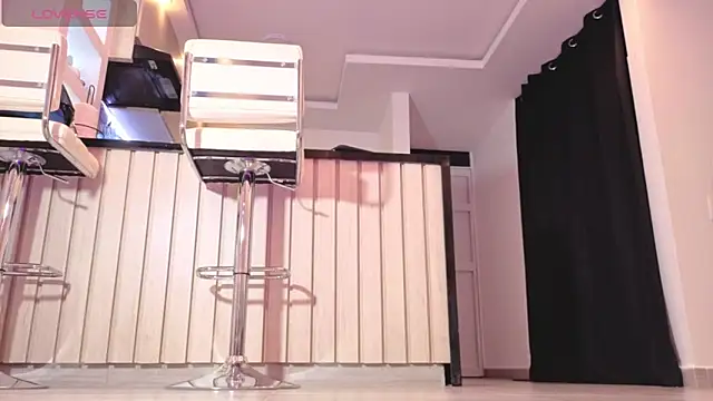 Snapshot of tatiana_10 chatting on 04/05/26, 03:15 tatiana 10 online show from 04/05/26, 03:15