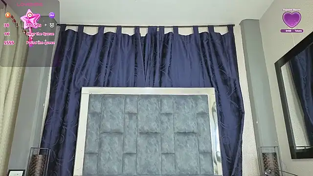 Snapshot of Effie_cooper chatting on 11/17/25, 01:17 Effie cooper online show from 11/17/25, 01:17