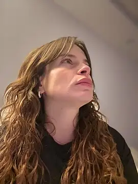 Snapshot of gynna_kimera chatting on 04/27/26, 01:14 gynna kimera online show from 04/27/26, 01:14